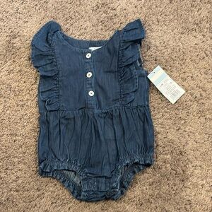 New 6-9 one piece romper